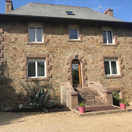 Bed and Breakfast La Jackal Ploubezre Exterior foto